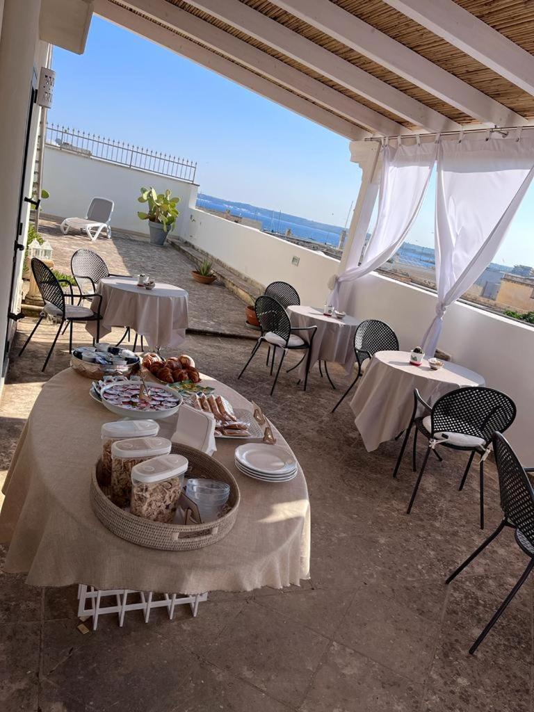 Palazzo Angelelli Bed & Breakfast Gallipoli Exterior foto